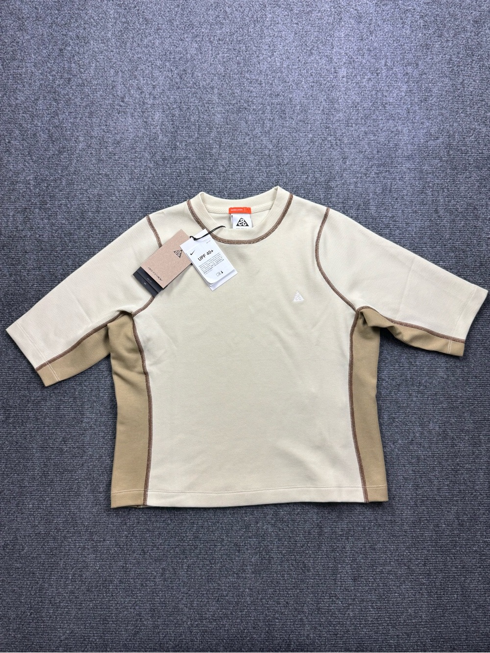 Nike ACG "Chinati" Women's Medium Beige Dri-Fit ADV UV Base Layer Top 7064